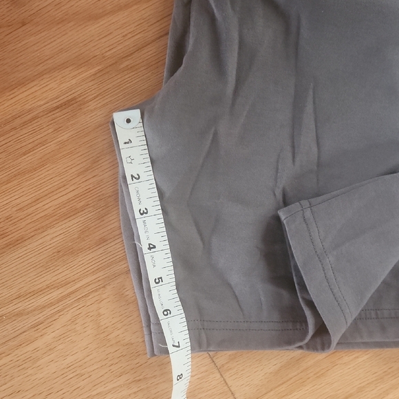 Men's Gray Athletic Shorts Medium - Picture 11 of 17